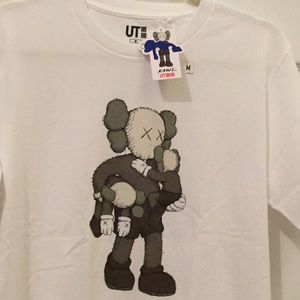 KAWS X UNIQLO LIMITED TEE